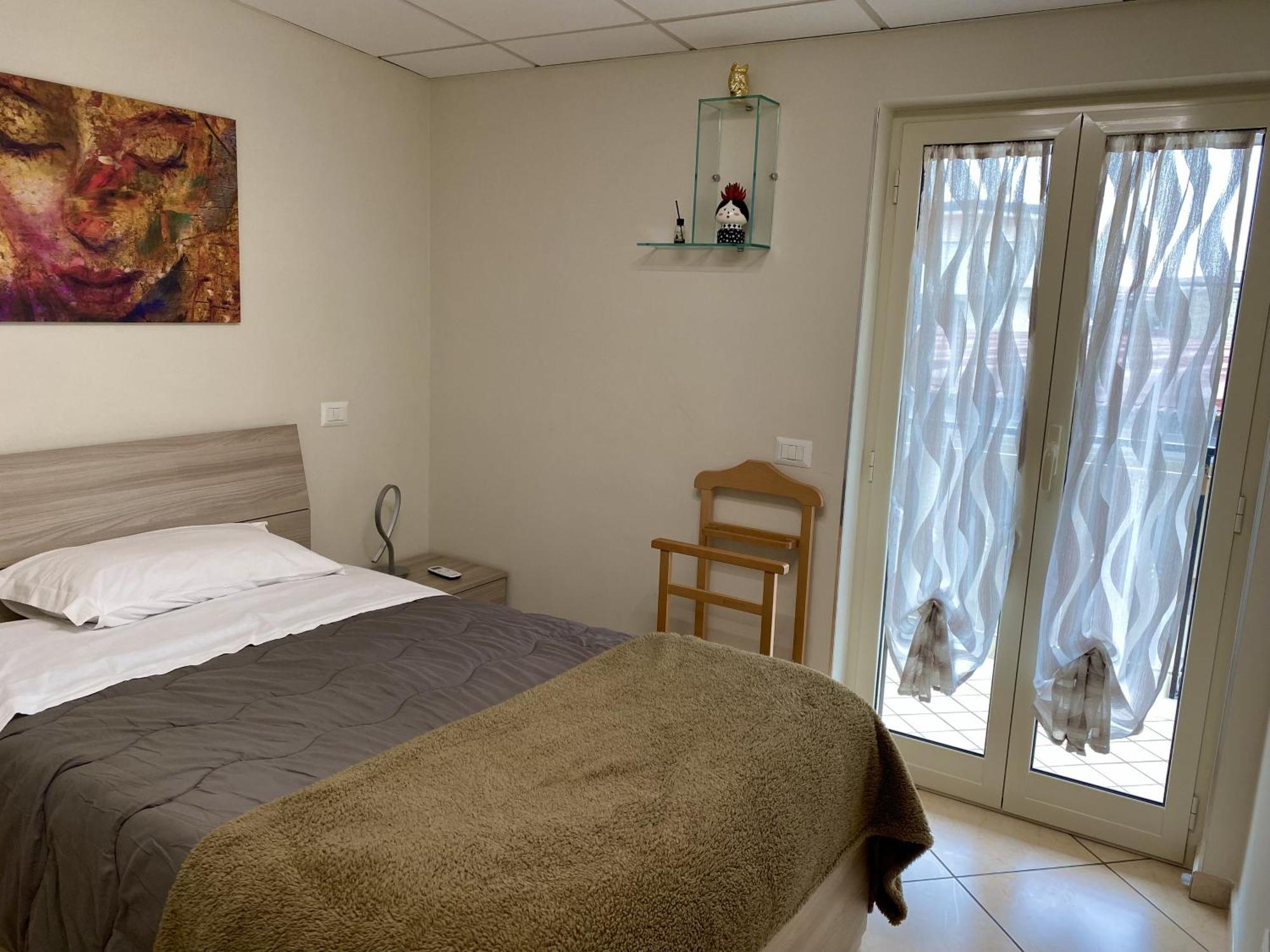 Appartamento Casa Crispino Mansarda N4 Per 3 Persone Frattaminore Екстериор снимка